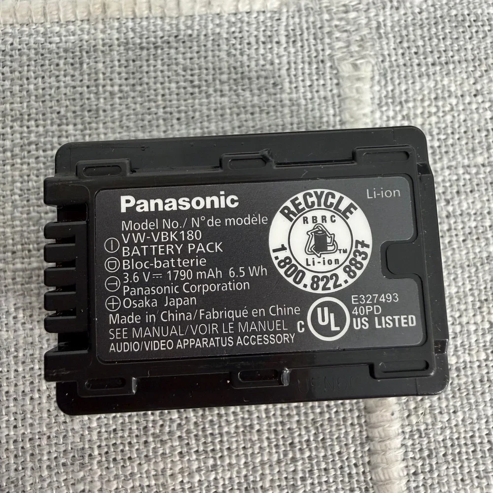 Panasonic HDC-SD60P Camcorder Full HD w/ SD Card Charger TESTED WORKS